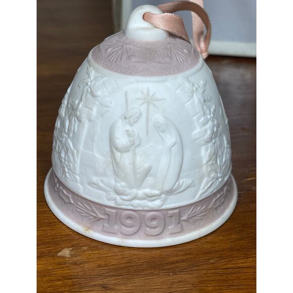 Lladro 1991 campanita navideña 1991 Read Description - Picture 3 of 7